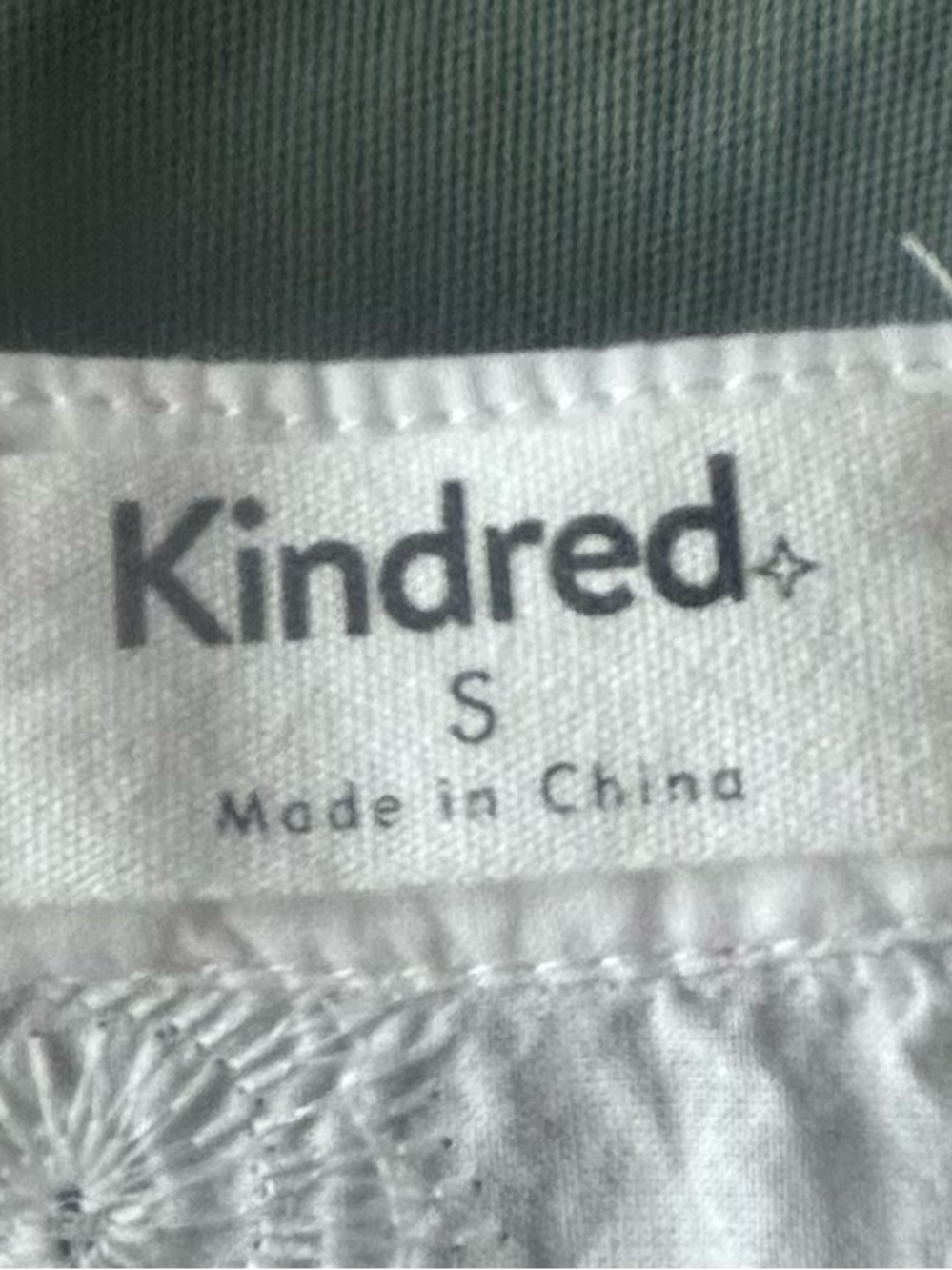 Women's White Embroidered V-Neck Cotton Top - Picture 5 of 6